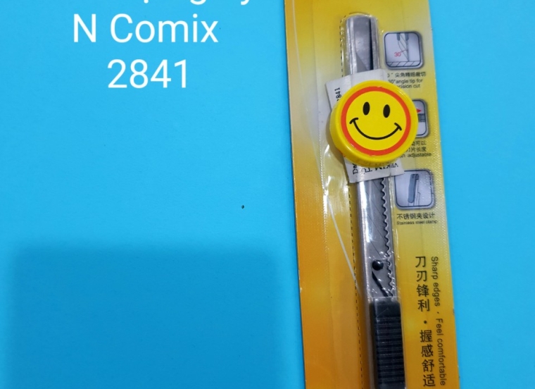 Dao rọc giấy Comix 2837