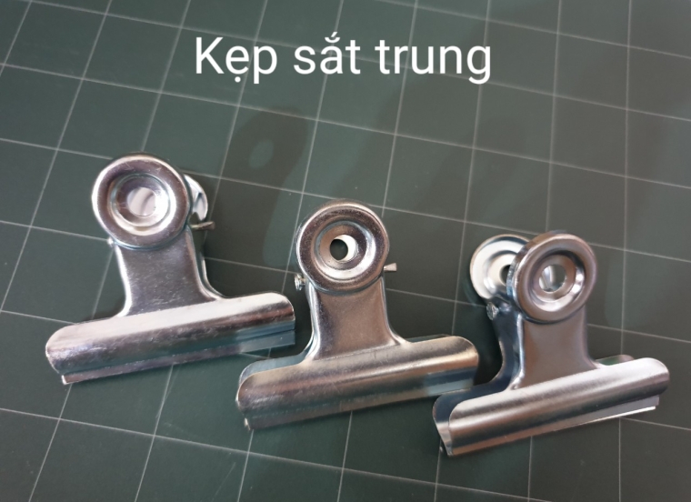 Kẹp sắt trung