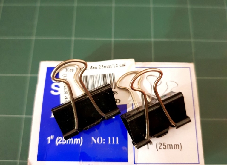 Kẹp bướm đen 25mm