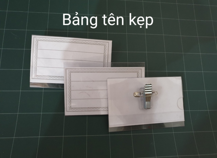 Bảng tên kẹp
