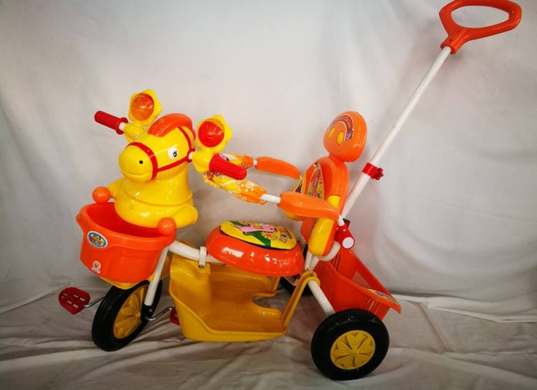 Xe 3b cần đẩy Nhỏ Con Ngựa