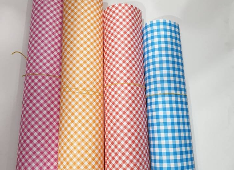 Giấy gói quà - dán tường 01