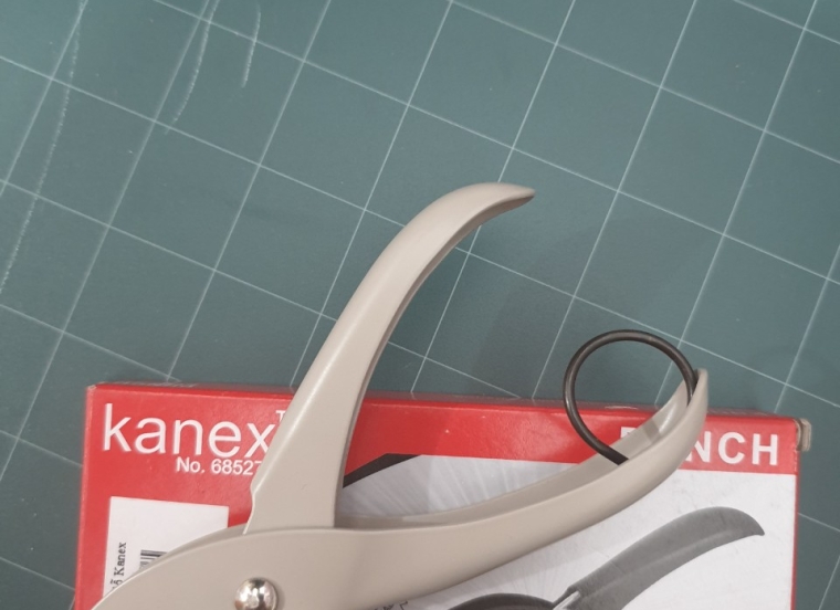 Bấm lỗ đơn Kanex