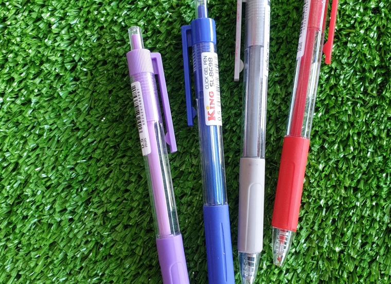 Viết nước bấm Chosh (tím, xanh, đen, đỏ)