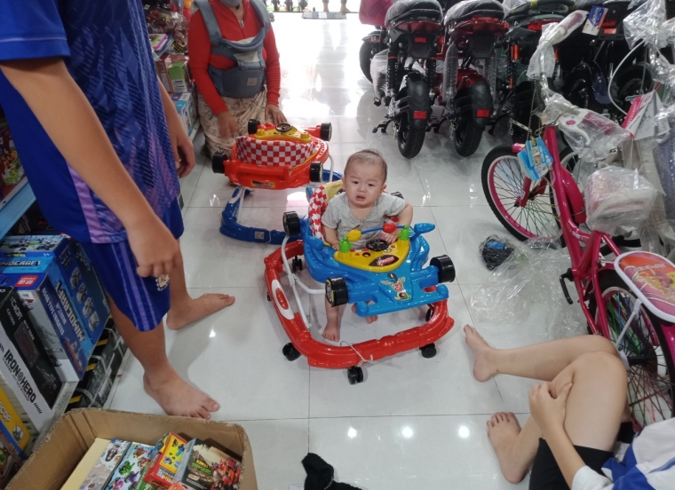Xe tập đi nhựa (không nhạc)